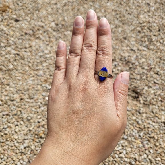 Native American Vintage Lapis and Mother of Pearl Inlay Ring Handmade Jewelry - Picture 3 of 13